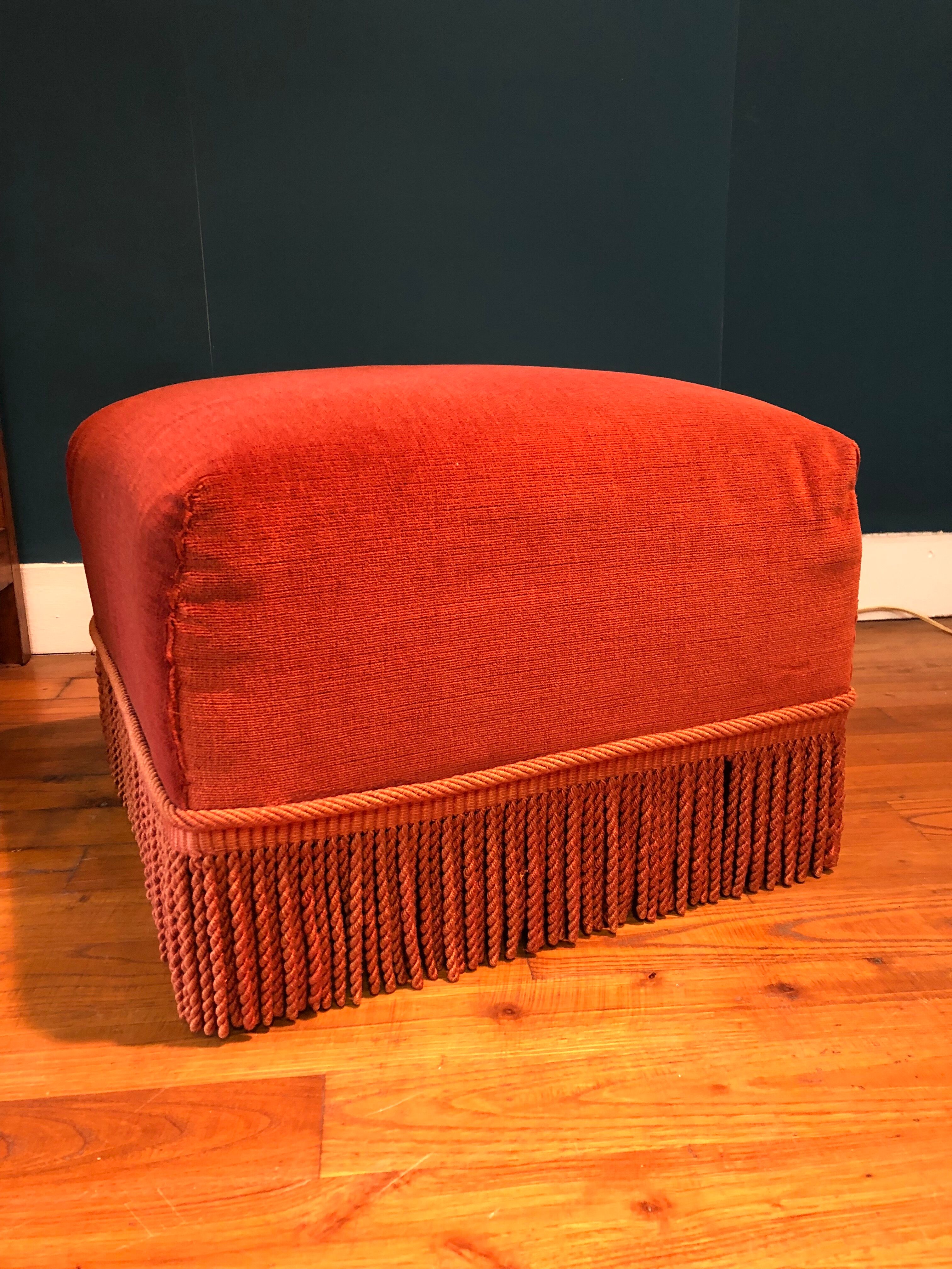 Pink velvet ottoman