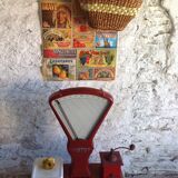 Vintage red Testut grocer's balance