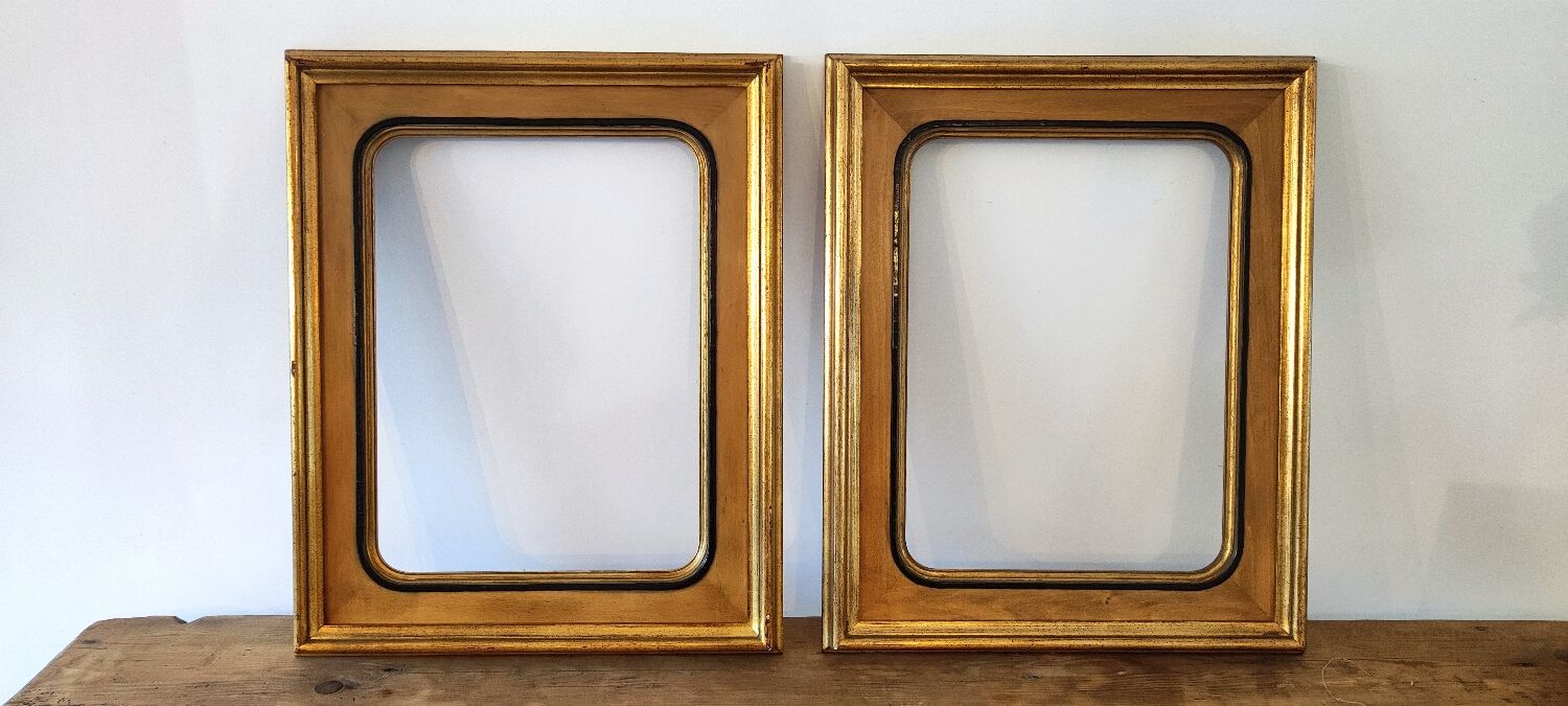 Pair of gilded wooden frames