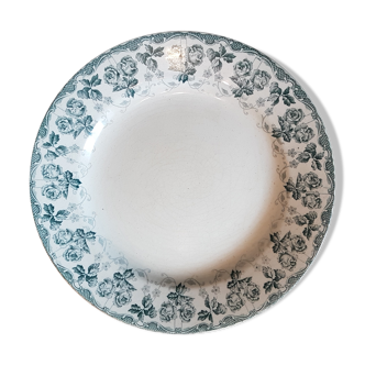 Assiette en faïence ancienne