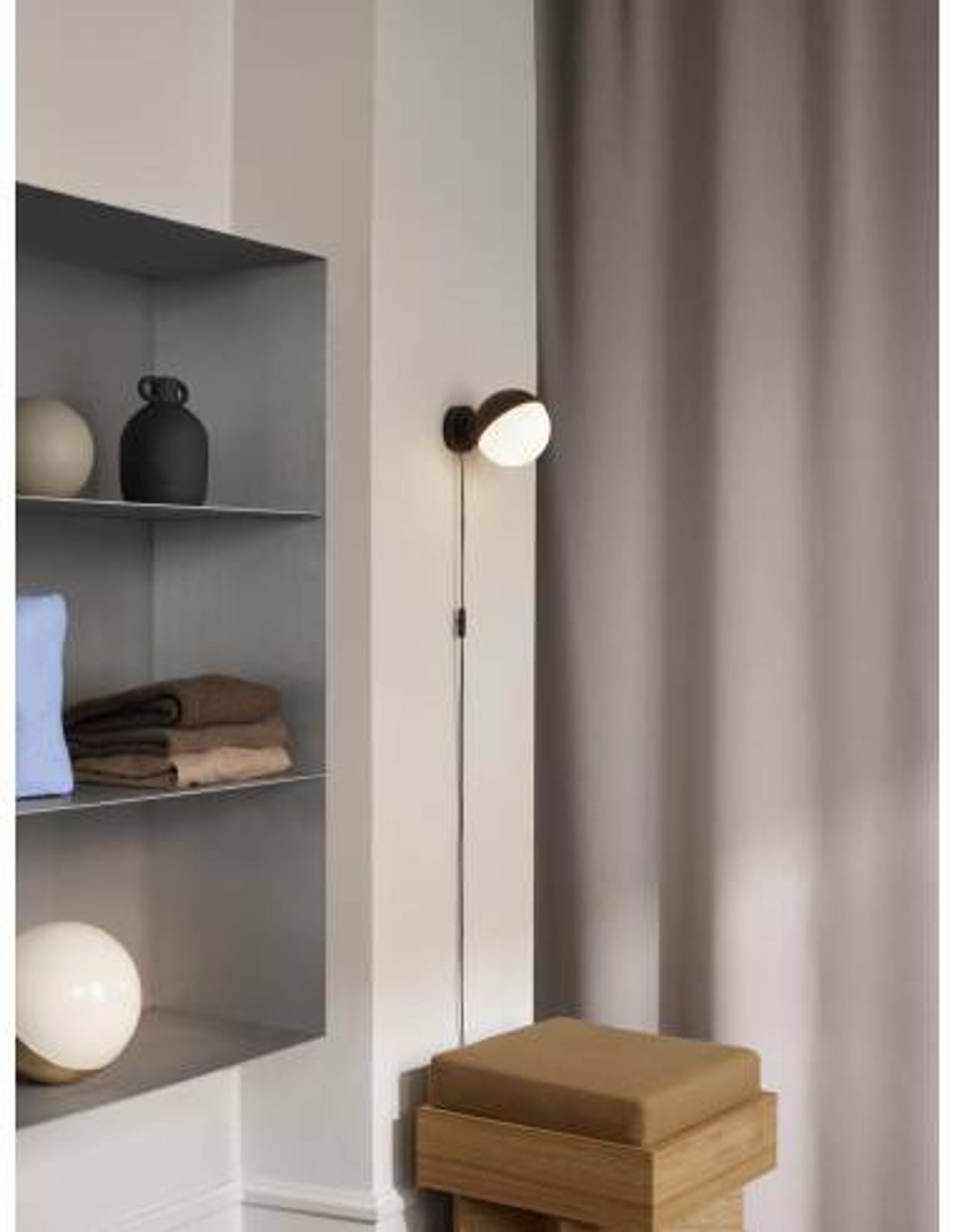 Table lamp/floor lamp, medium model VL Studio by Louis Poulsen.