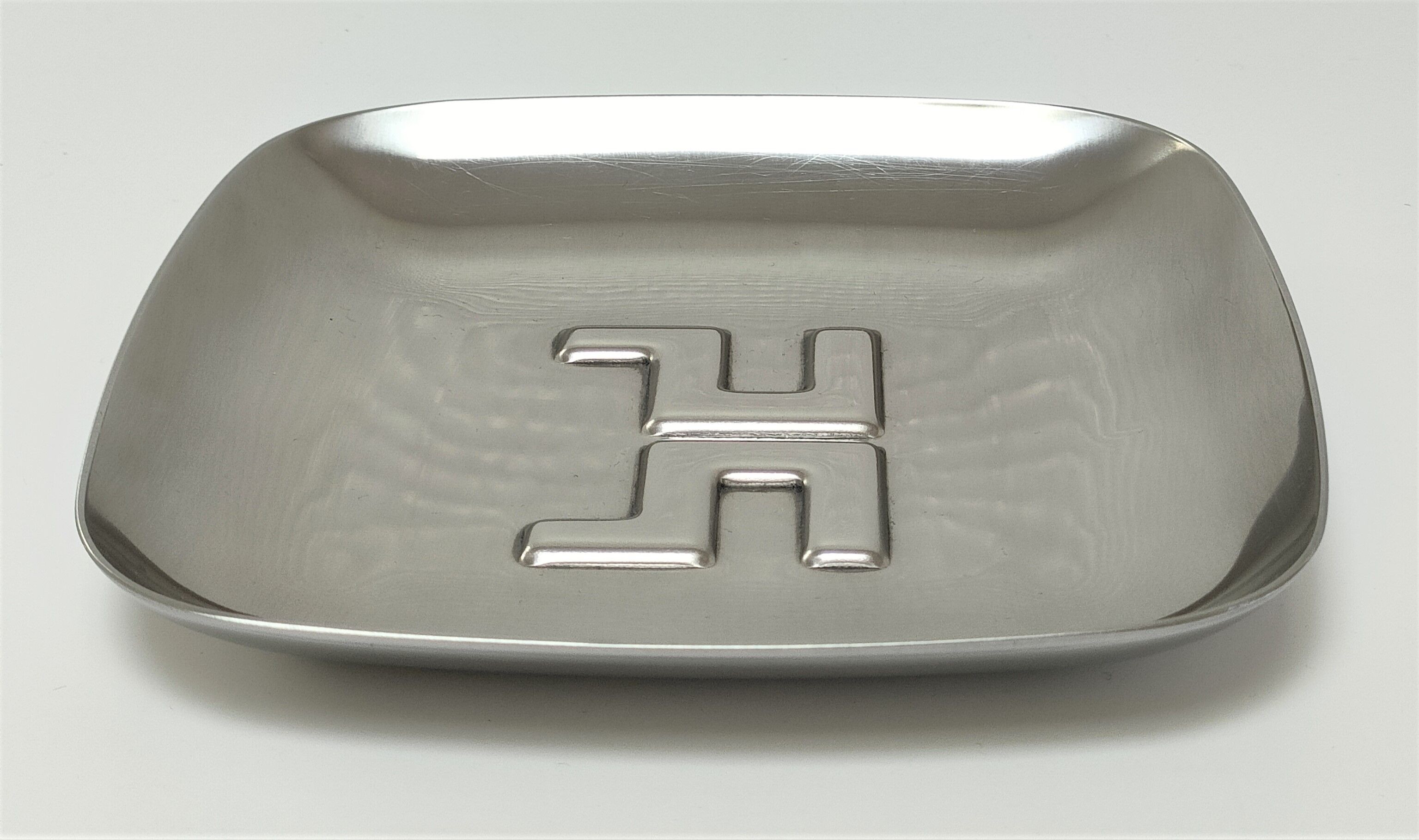 empty pocket monogrammed steel vintage design