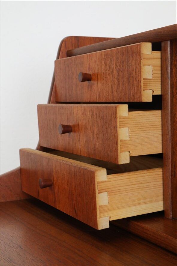 Mid-century teak bureau / secretary desk / Danish modern design / 1960s