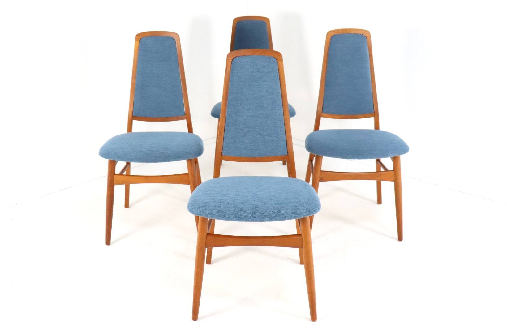 Set of 4 Vamdrup dining room chairs 'Vridsted'