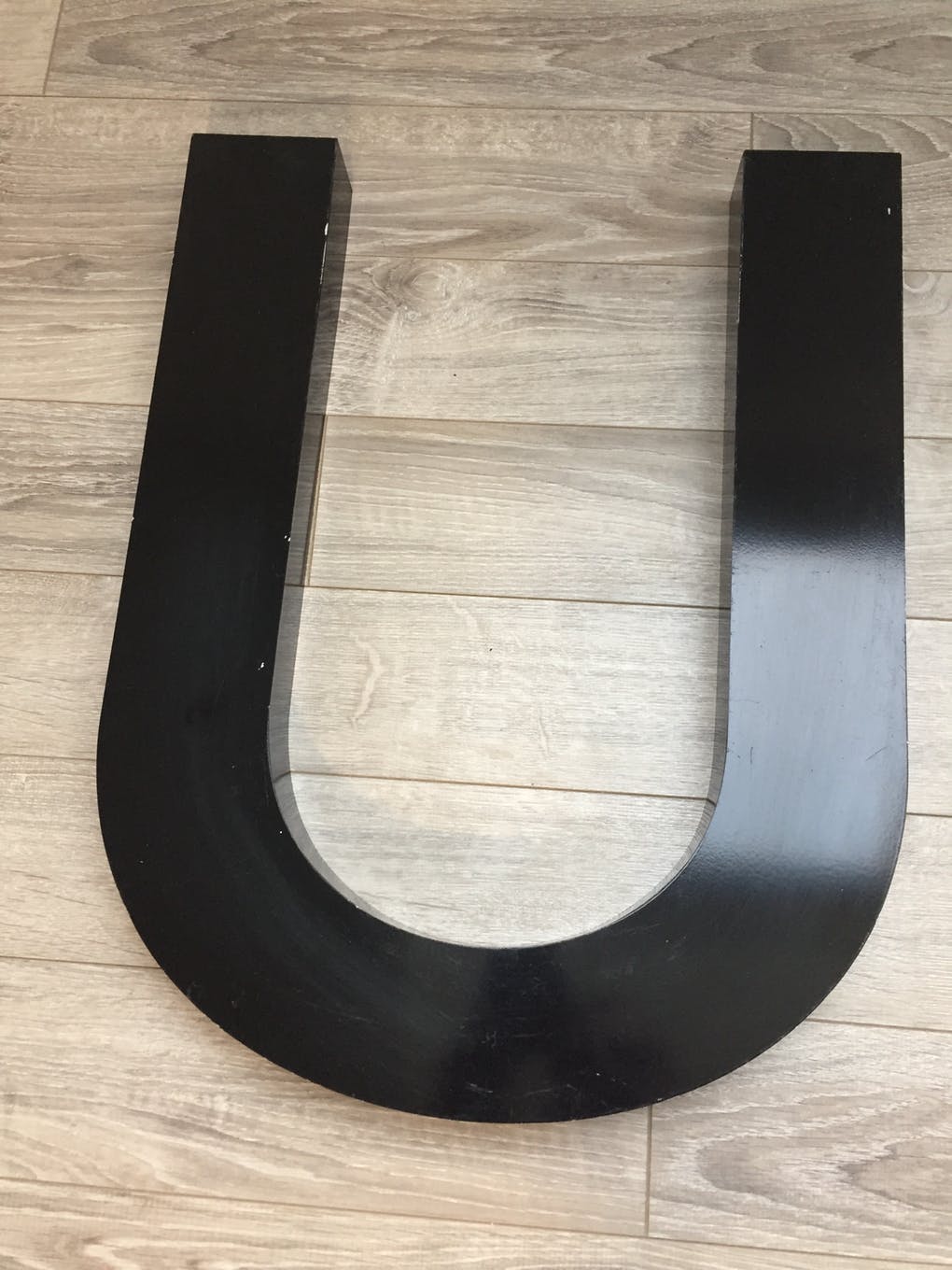 Metal sign letter "U"