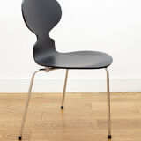 Egg table & ant chairs by Arne Jacobsen, Fritz Hansen