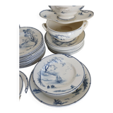 Table service 63 pieces Gien earthenware 19th century Marines model