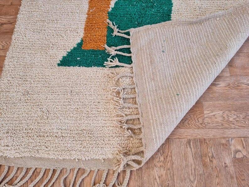 Traditional handmade Berber rug size 200 x 300 cm