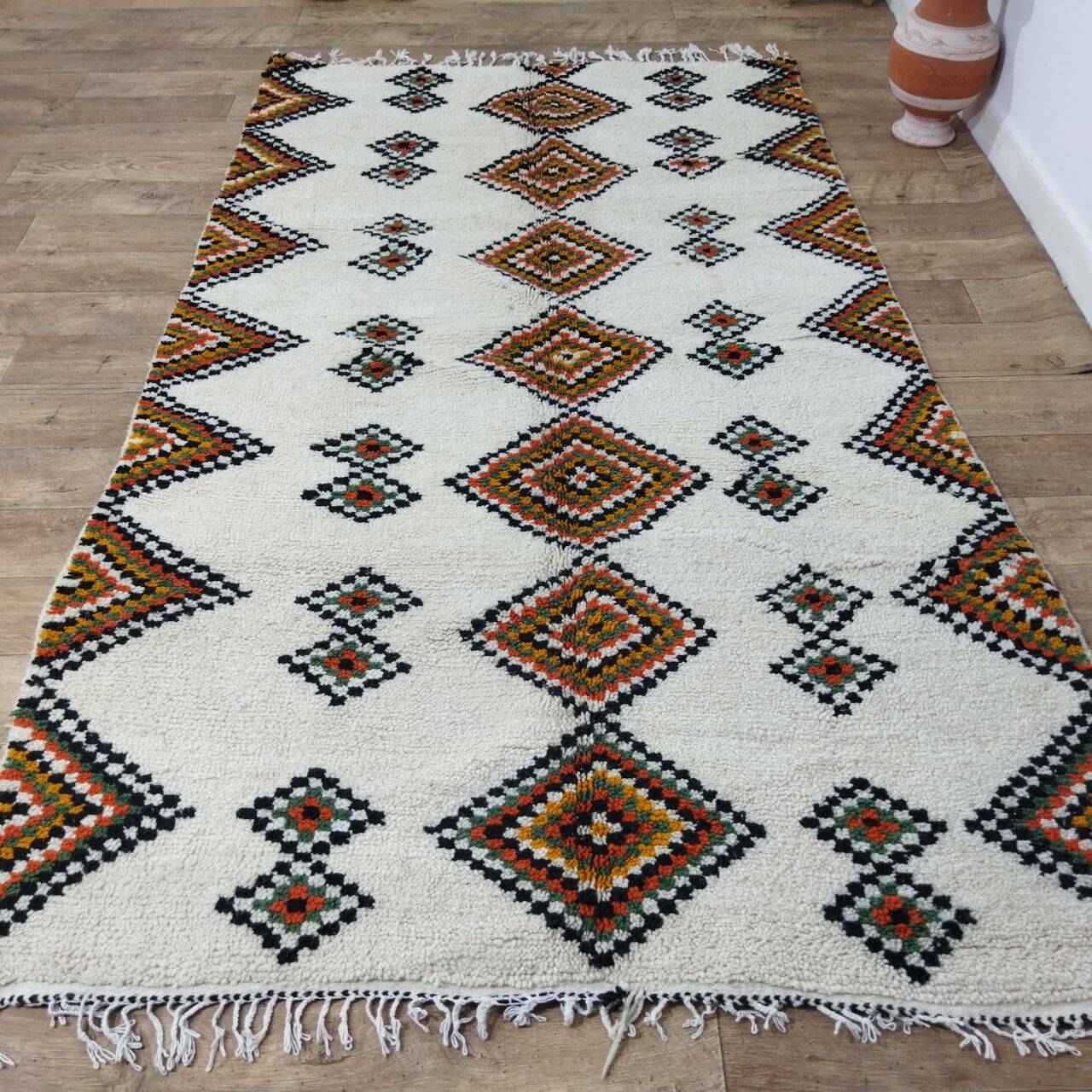 Handmade Moroccan Berber rug 275 X 165 CM