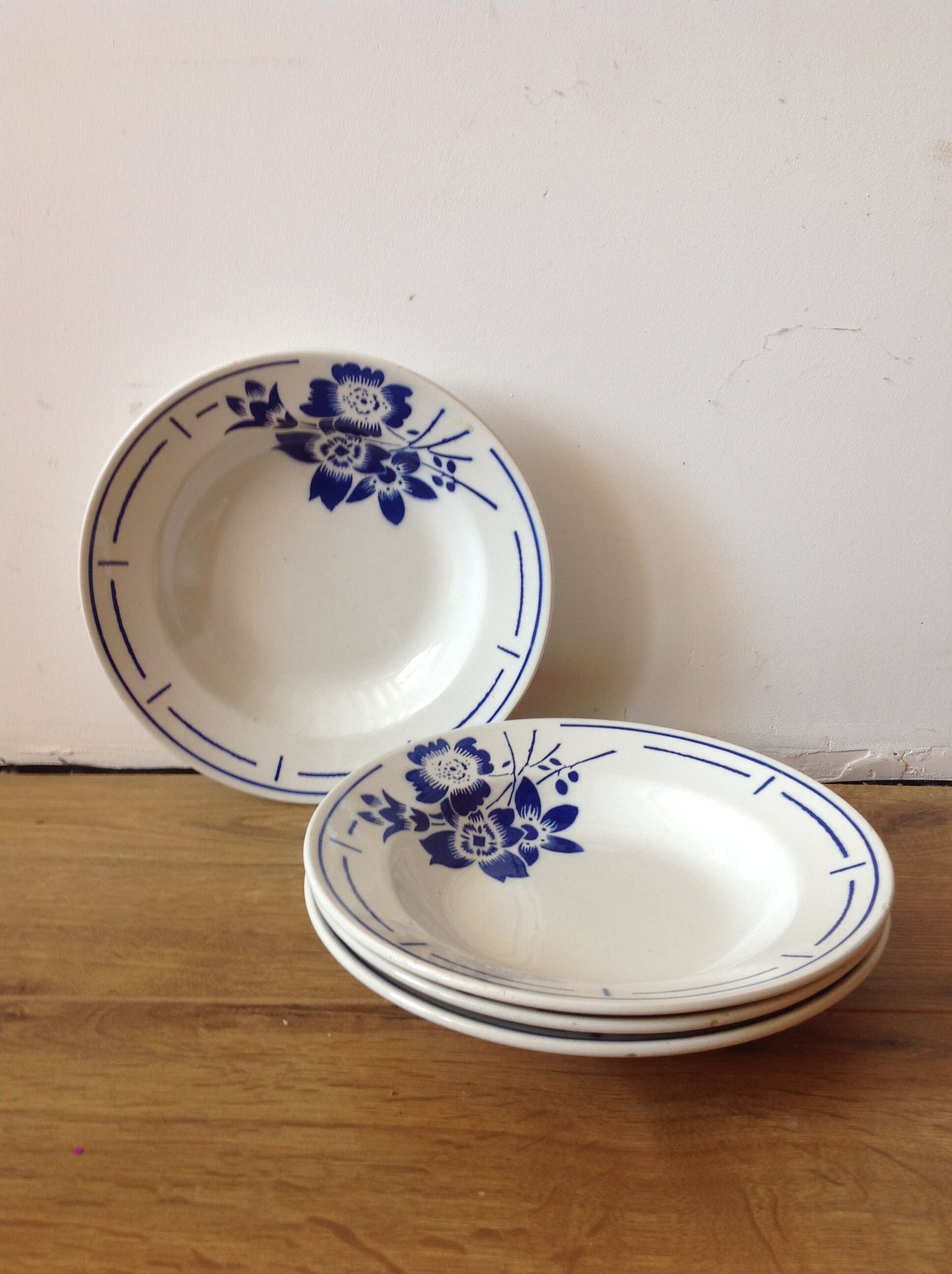 4 blue hollow plates Badonviller