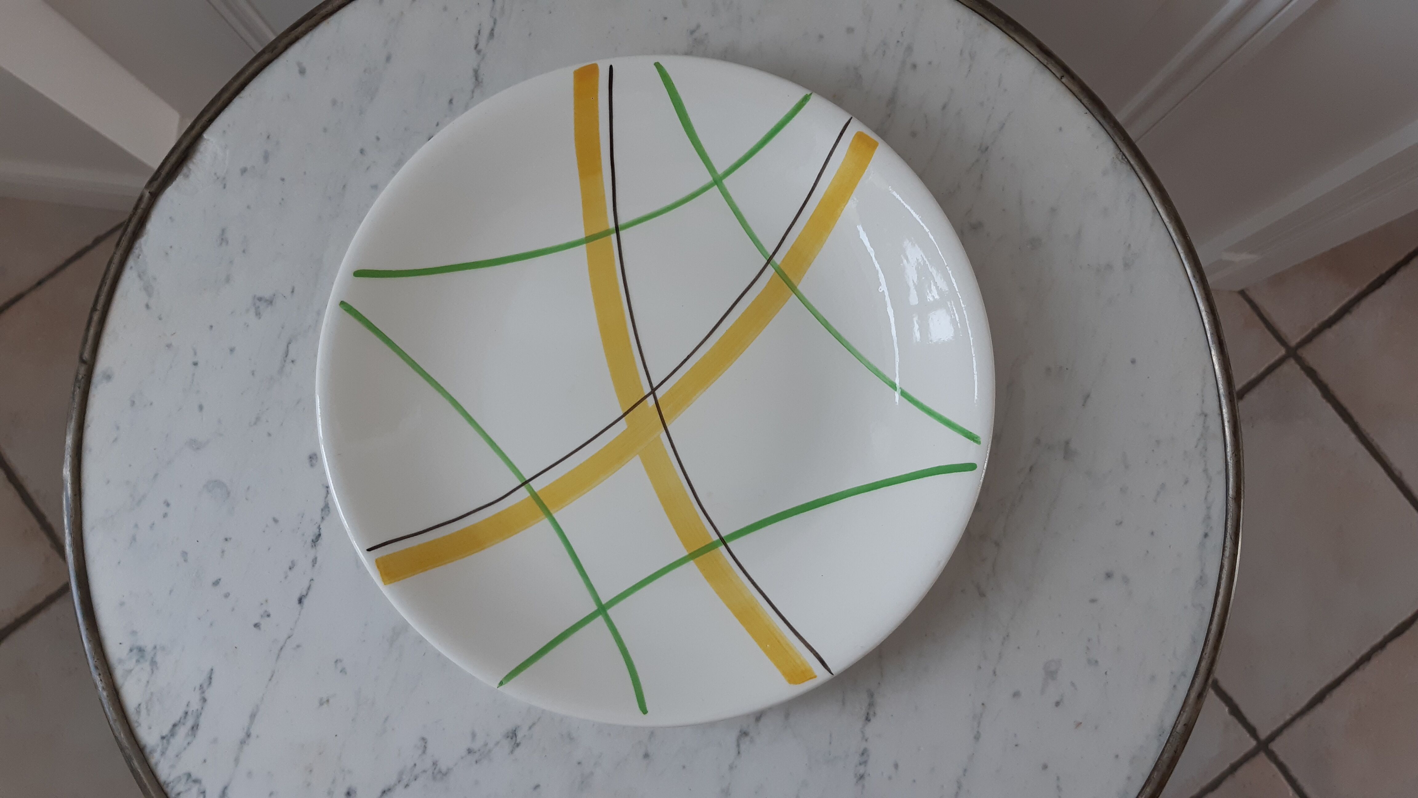 Round dish Gien model Sarabande years 50-60