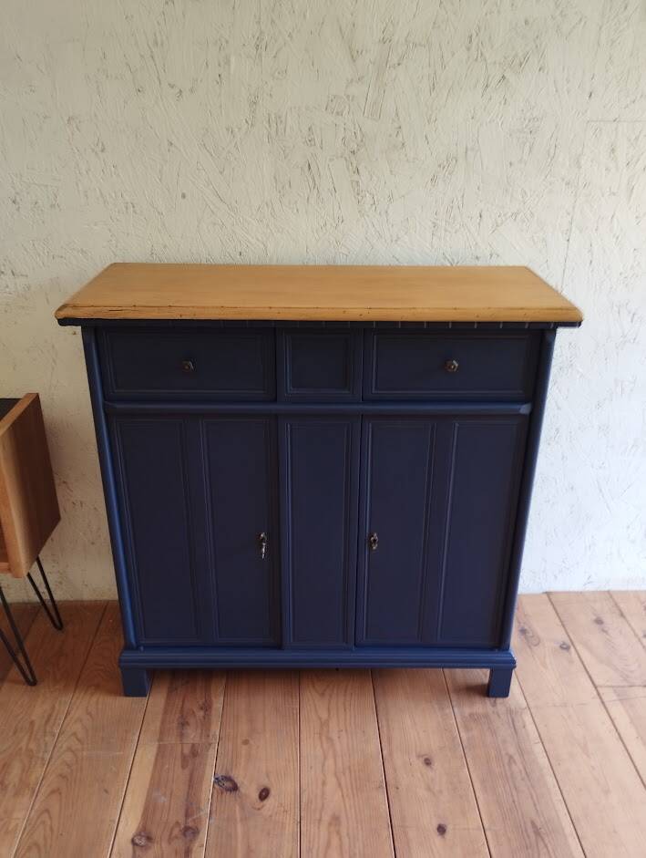 Sideboard, occasional furniture