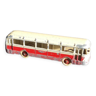 Dinky-toys coach