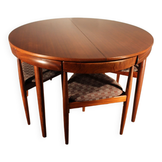 Table et chaises de Hans Olsen