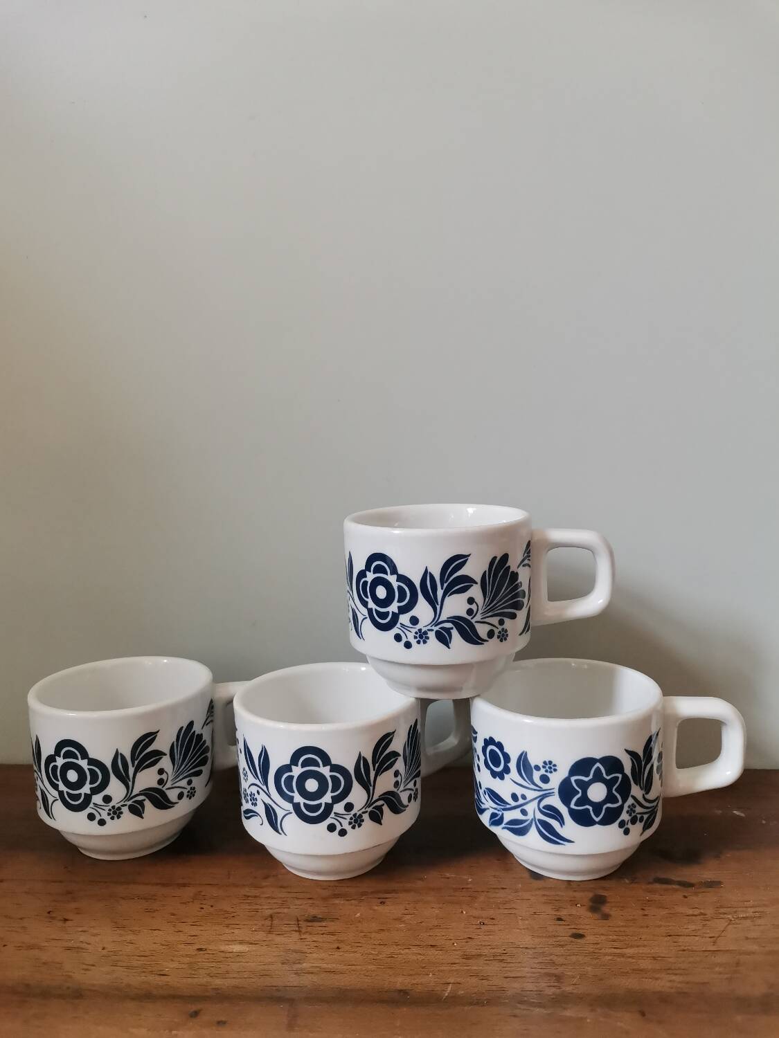 Set of 4 vintage bar coffee cups Sarreguemines vintage screen-printed blue flower pattern