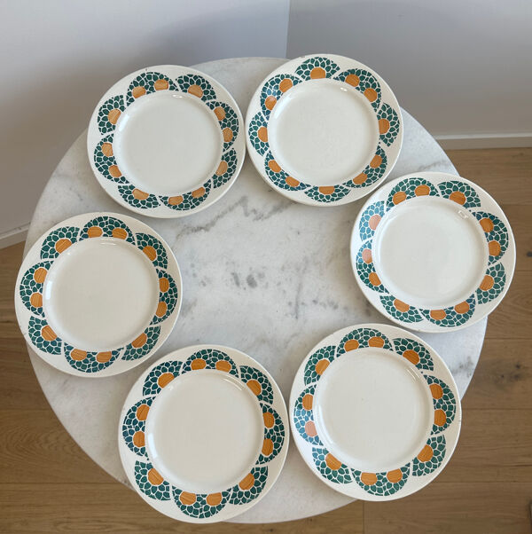 Lot de 11 assiettes Givors France