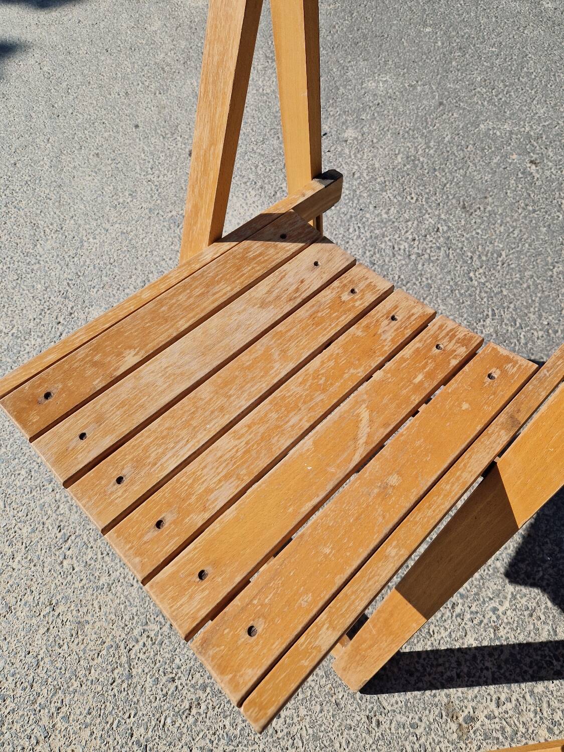 Set of 4 Vintage Folding Chairs