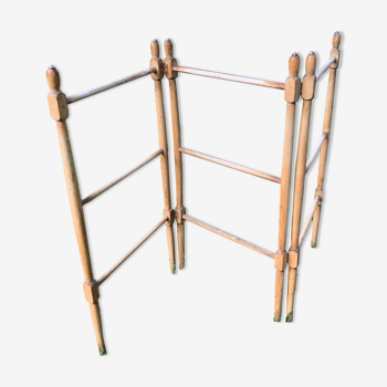 Clothes rack / towels / valet