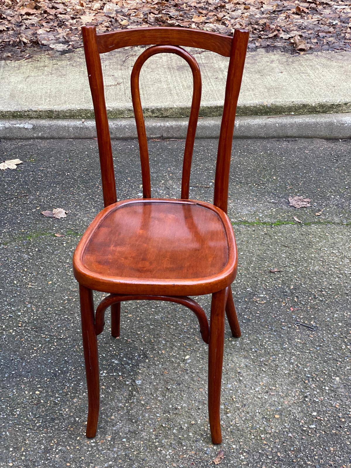 Thonet-style bentwood bistro chair, circa 1940