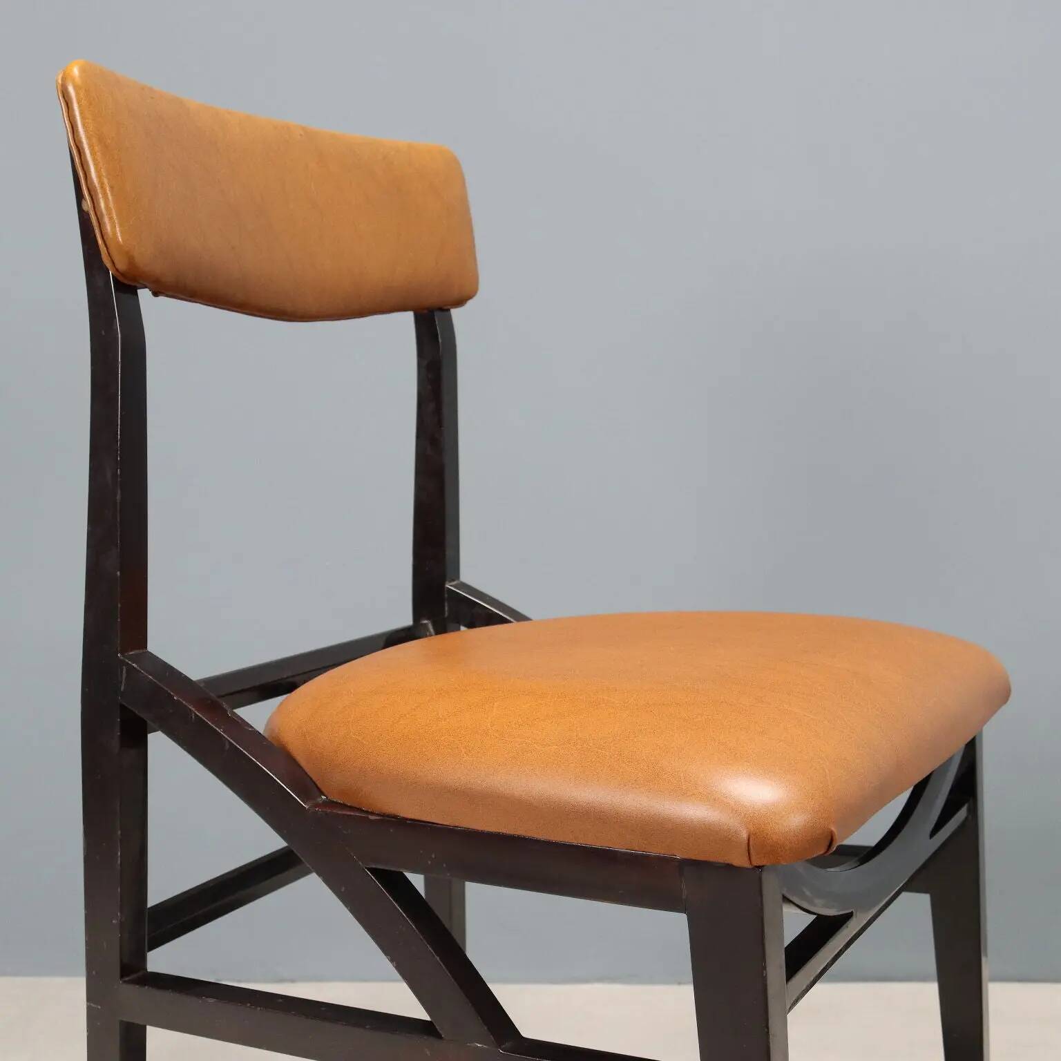 Chaises vintage en similicuir, hêtre peint, design, Italie, années 1960