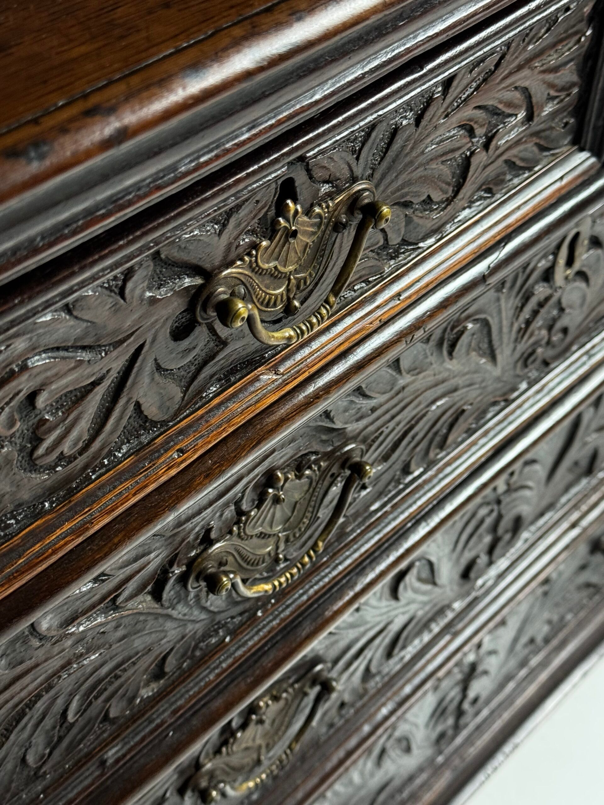Commode anglaise du 19ème siècle