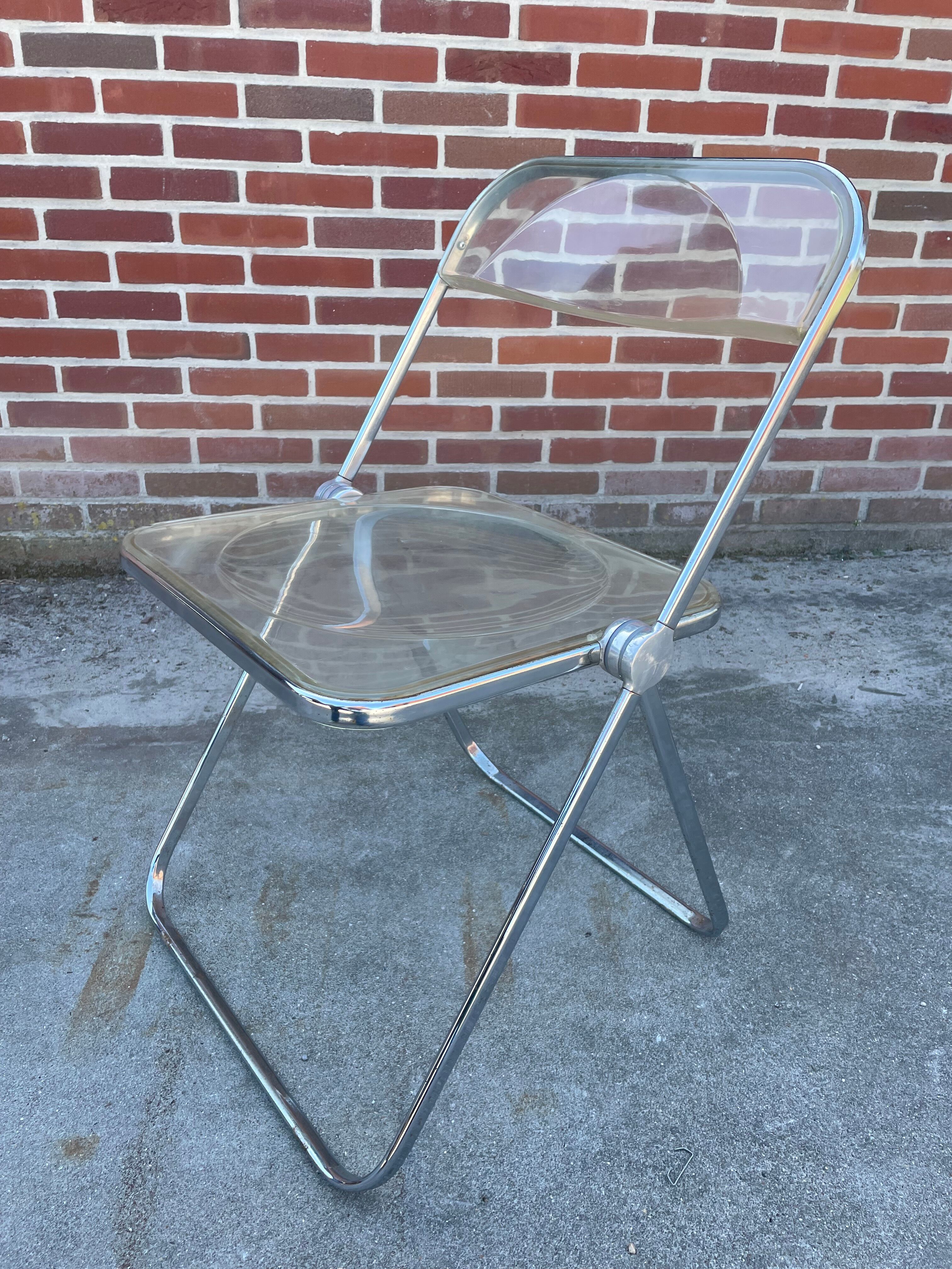 Plia chair by Giancarlo Piretti  for castelli