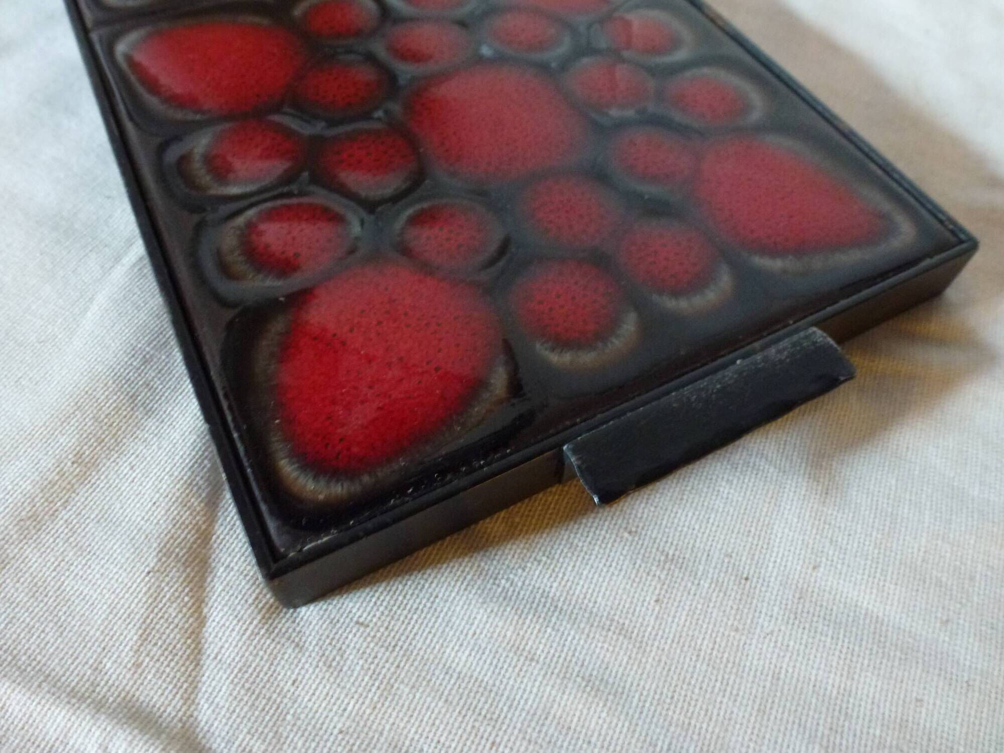 Vintage trivet
