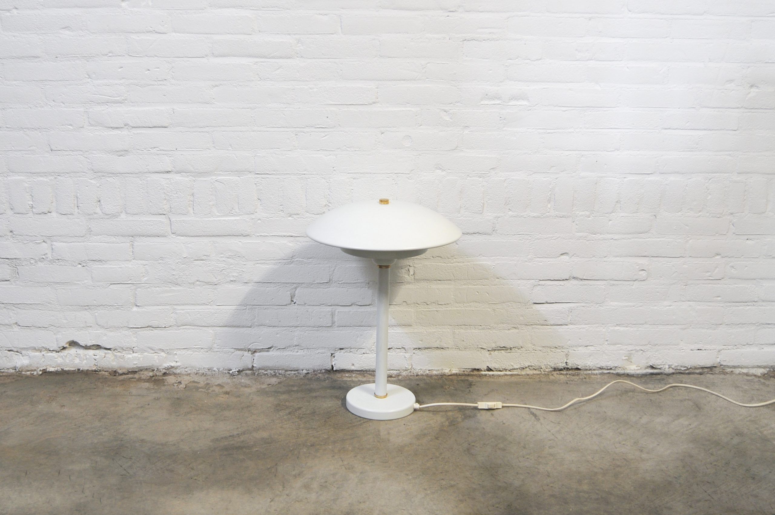 Vintage white and gold table lamp Belid