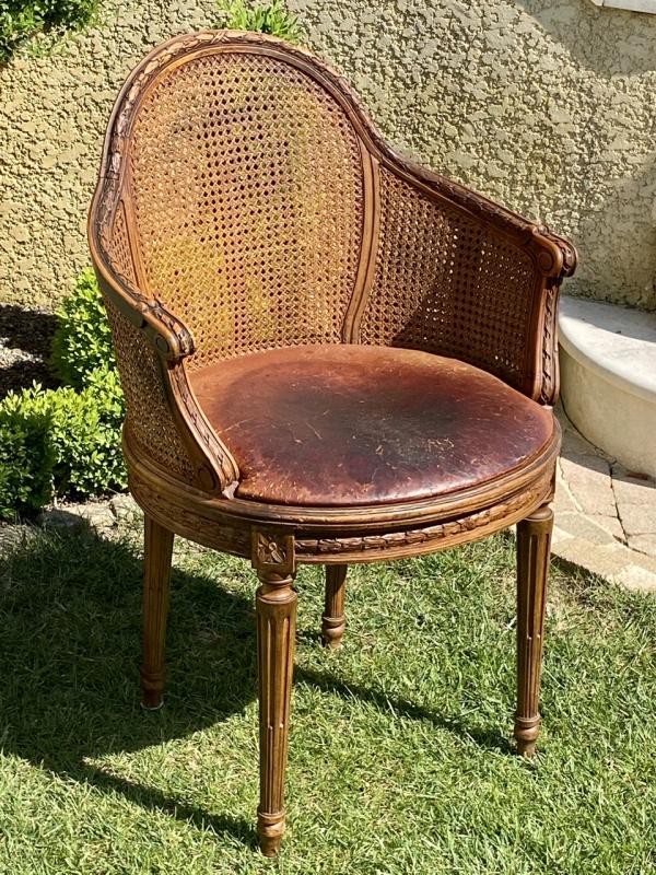 Walnut chair - Louis XVI style canage