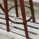 2 tabourets de bar en bois massif