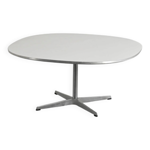 Table basse par Arne - fritz