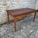 Farmhouse table with one drawer