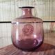 Vase en verre transparent violet