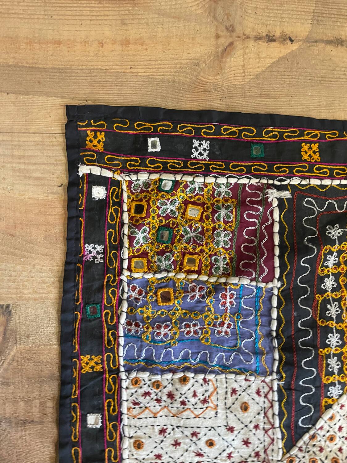 Oriental tablecloth with mirror and embroidery