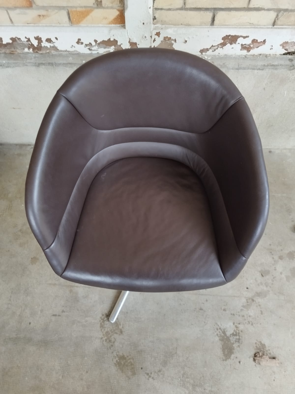 Chaises design "kyo" - pearson lloyd