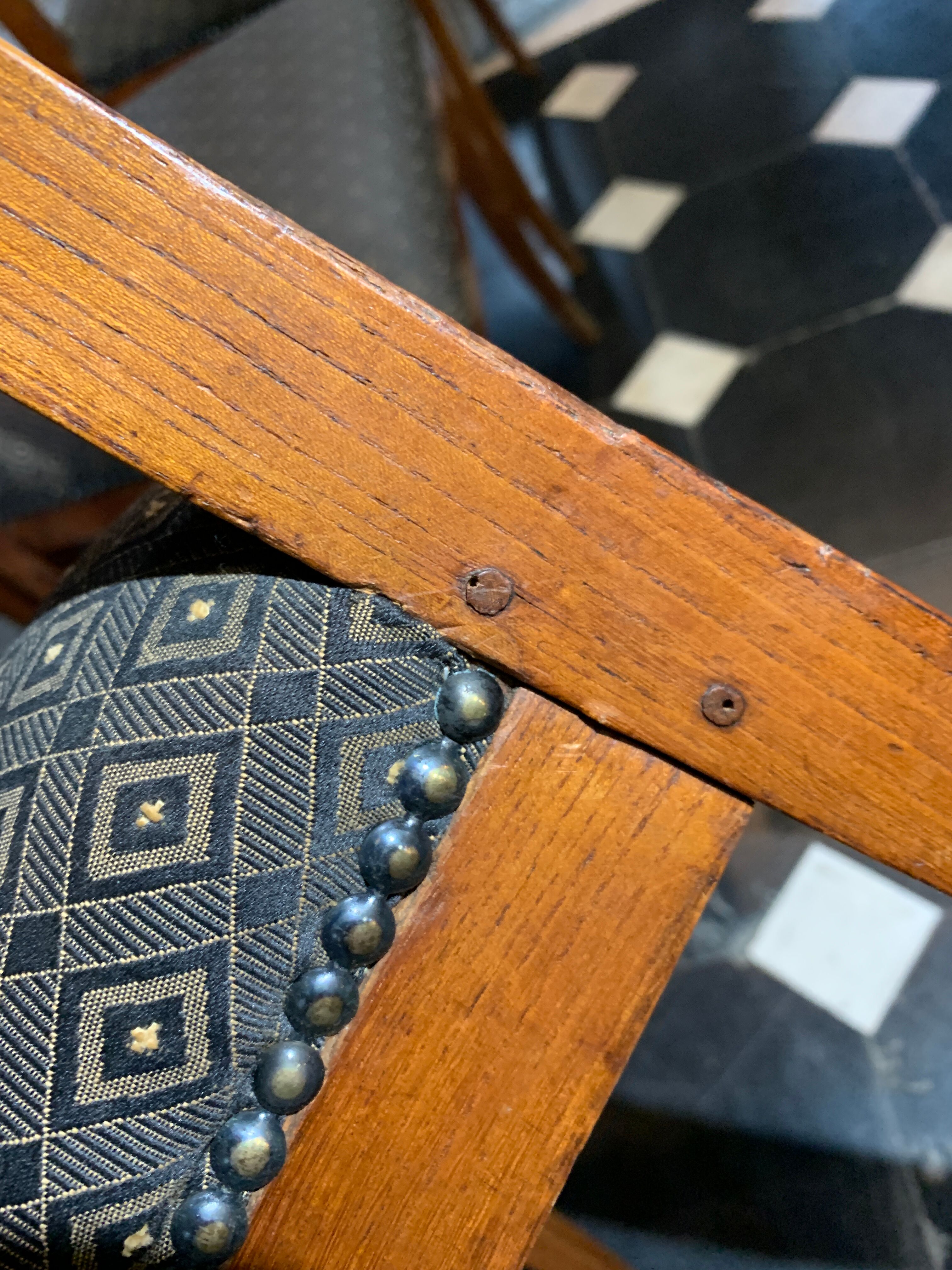 Series of 6 chairs at the etruscan directoire d'epoque in mahogany, 1800