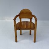 Daumiller chair with arms