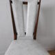 Chaise en skaï blanc des années 60-70