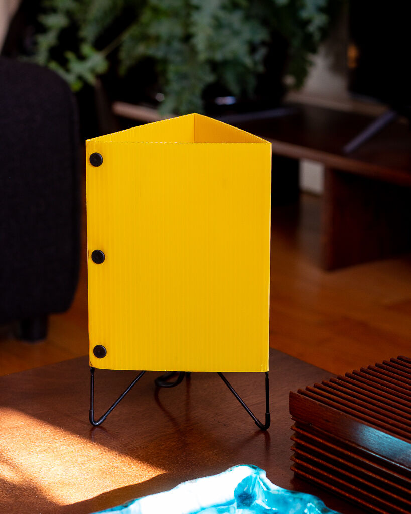 Honeycomb polypropylene tripod lamp Ikea 80s
