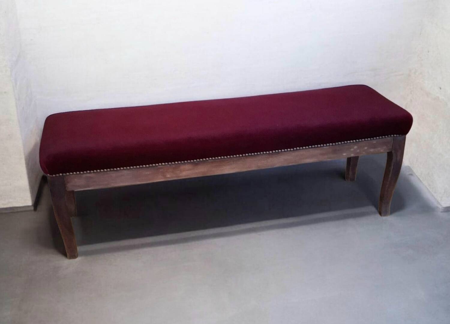 Velvet bench