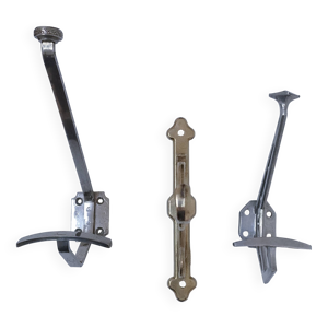 Trois patères laiton