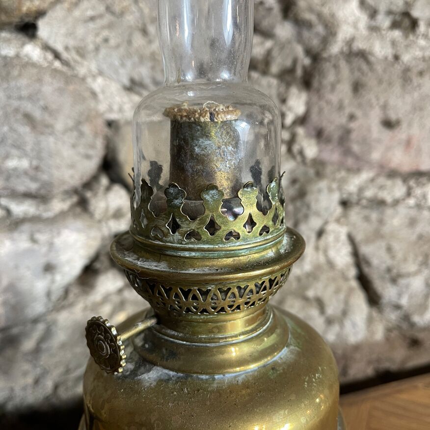 Ancienne lampe à pétrole en cuivre | Selency