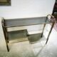 Console vintage en bois et métal doré