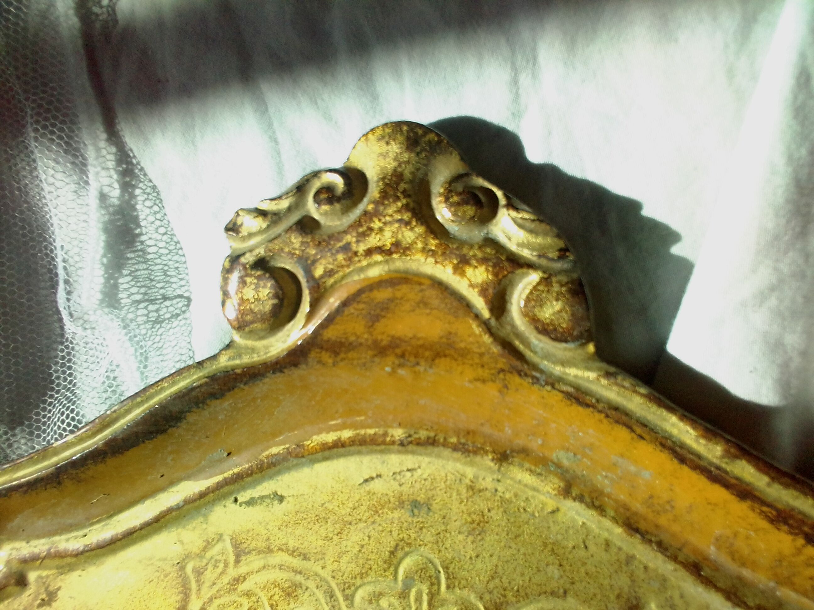 Venetian gilded wooden tray