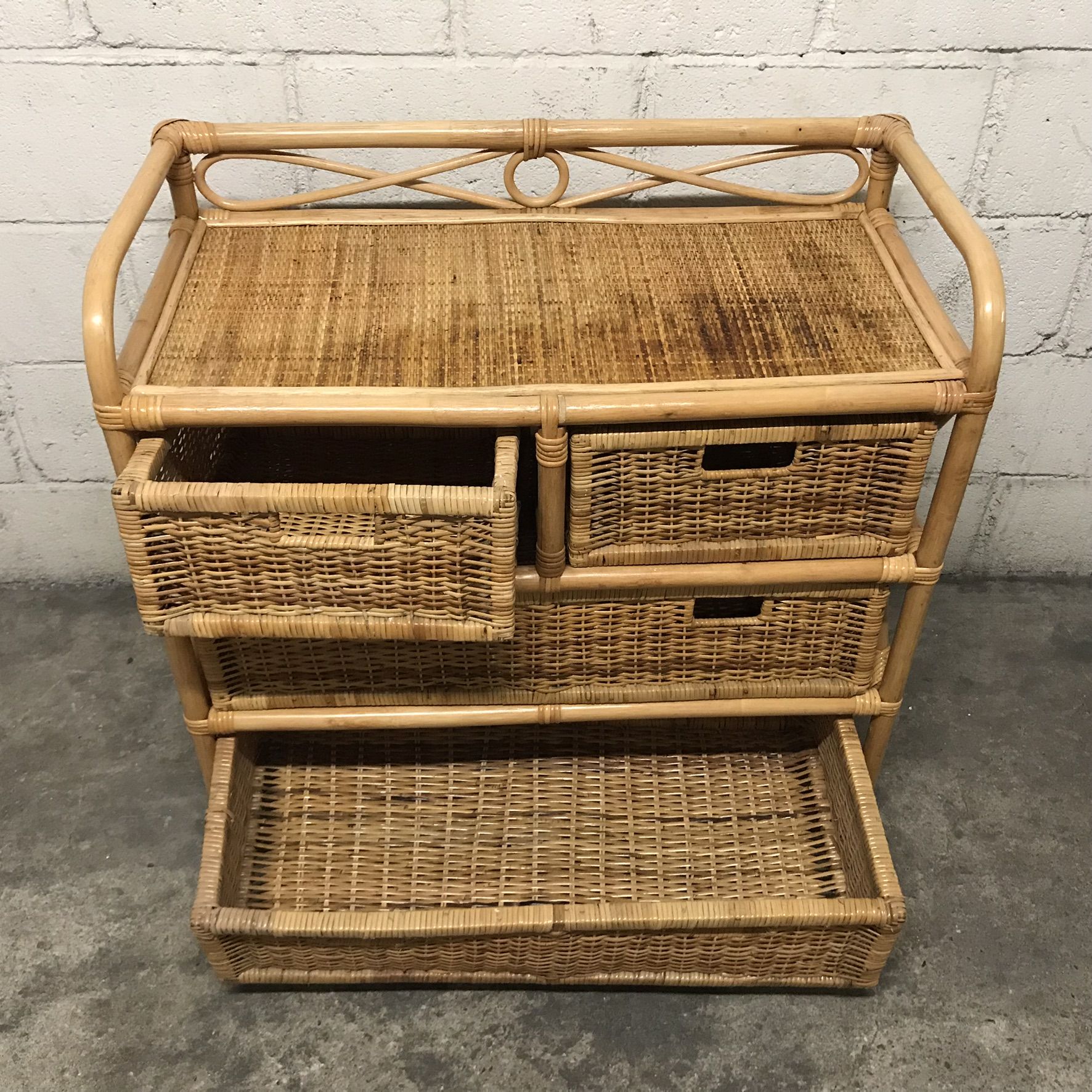 Dresser vintage Wicker/rattan and bamboo 2 large and 2 small drawers