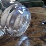 Pichet en verre gravé, décor feuillage, années 50