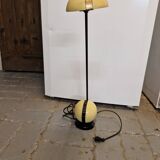 Articulated desk lamp