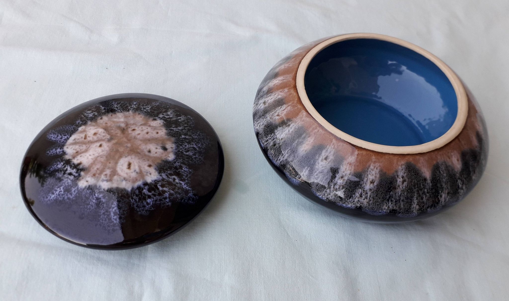 Alpho ceramic bonbonnière