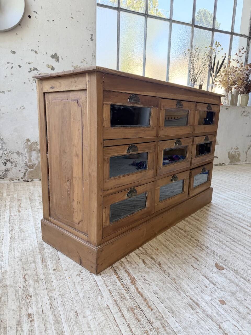 Grainetier meuble de métier en noyer 1950