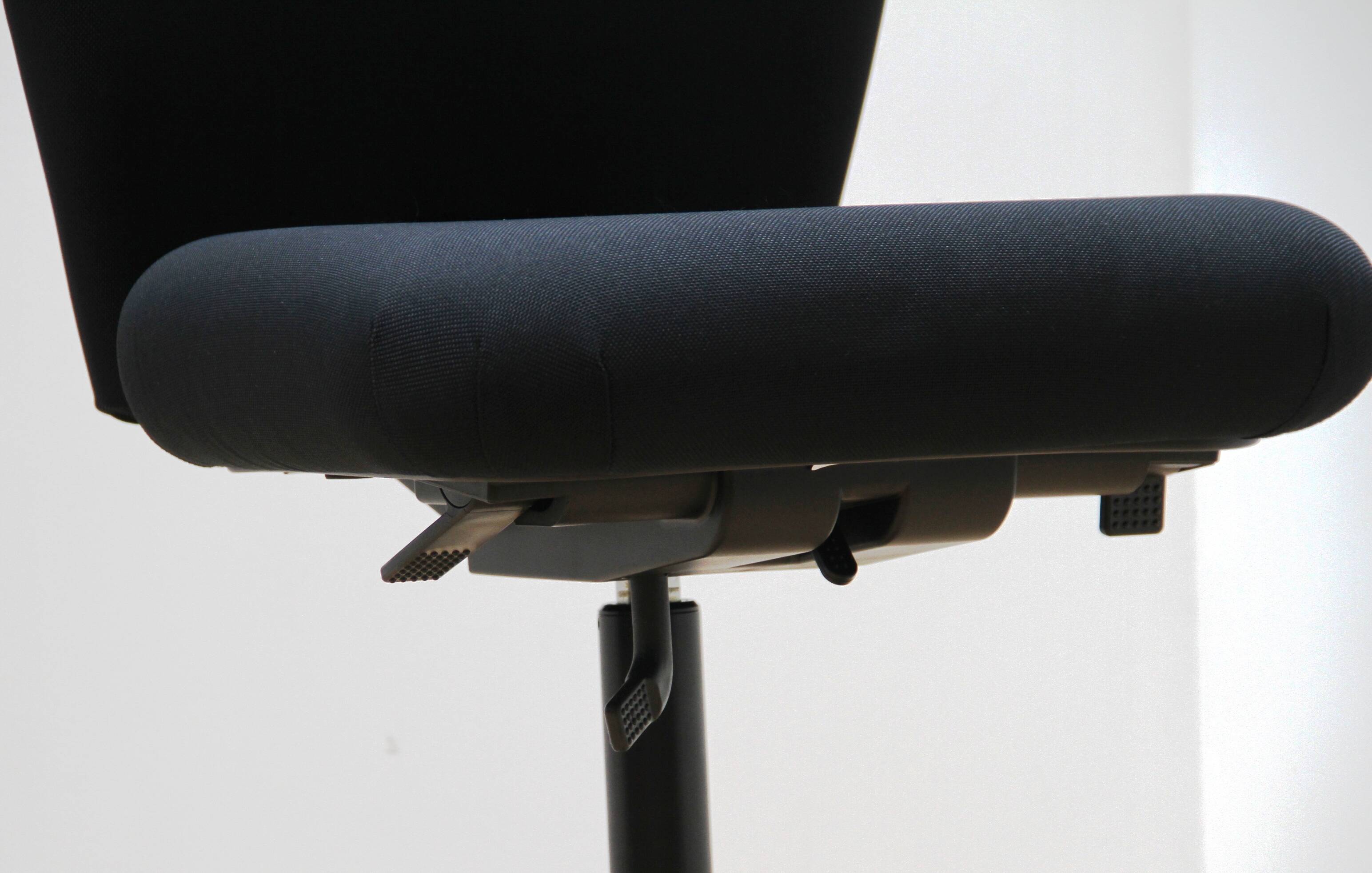 Axion designer office chair, Vitra